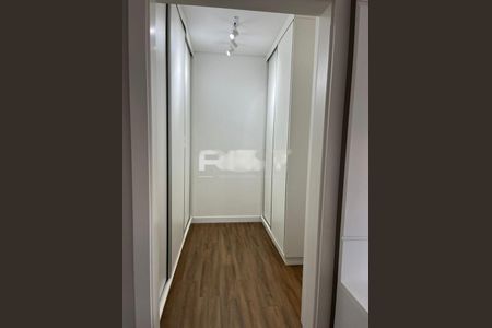 Casa à venda com 240m², 3 quartos e 4 vagas