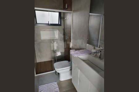 Casa à venda com 240m², 3 quartos e 4 vagas