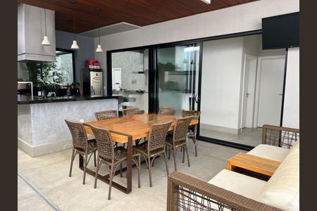 Casa à venda com 240m², 3 quartos e 4 vagas