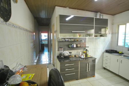 Casa para alugar com 153m², 2 quartos e 2 vagasCozinha 