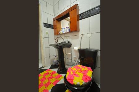 Casa para alugar com 153m², 2 quartos e 2 vagasBanheiro Social 
