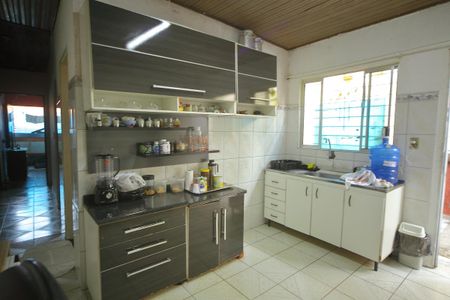 Casa para alugar com 153m², 2 quartos e 2 vagasCozinha 