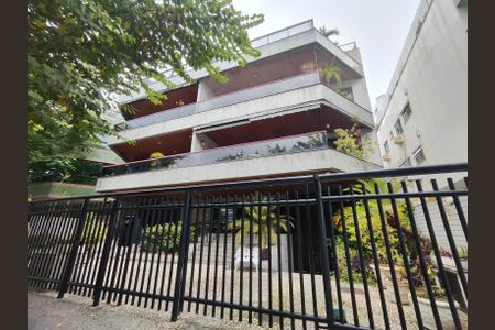 Apartamento para alugar com 214m², 3 quartos e 3 vagasFachada