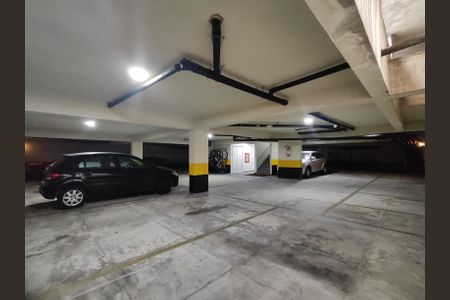 Apartamento para alugar com 214m², 3 quartos e 3 vagasÁrea Comum garagem