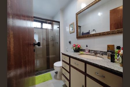 Apartamento para alugar com 214m², 3 quartos e 3 vagasBanheiro da Suíte 2
