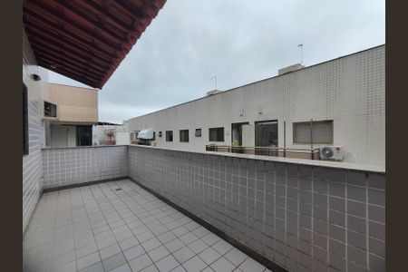 Apartamento para alugar com 214m², 3 quartos e 3 vagasVaranda (Fundos)