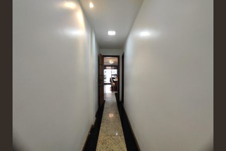 Apartamento para alugar com 214m², 3 quartos e 3 vagasCorredor