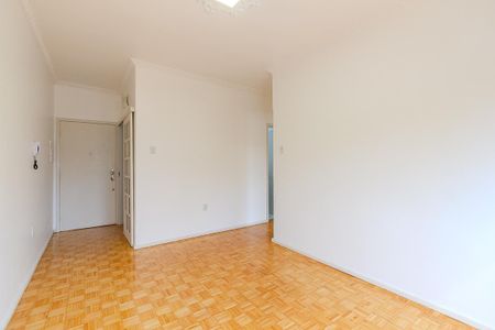 Sala de apartamento à venda com 2 quartos, 58m² em Menino Deus, Porto Alegre