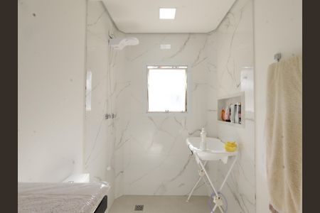 Apartamento à venda com 98m², 2 quartos e 1 vagaBanheiro da Suíte