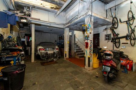Casa à venda com 600m², 5 quartos e 8 vagas