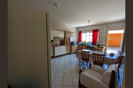 Casa à venda com 3 quartos, 131m² em Jordanópolis, São Paulo