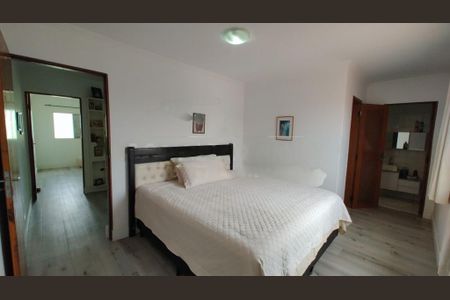 Casa à venda com 4 quartos, 170m² em Jardim dos Bichinhos, São Paulo