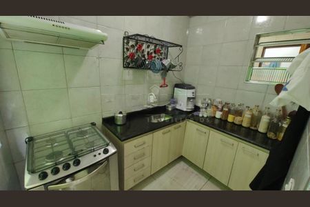 Casa à venda com 4 quartos, 170m² em Jardim dos Bichinhos, São Paulo