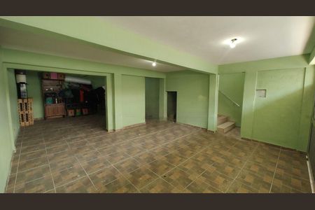 Casa à venda com 4 quartos, 170m² em Jardim dos Bichinhos, São Paulo