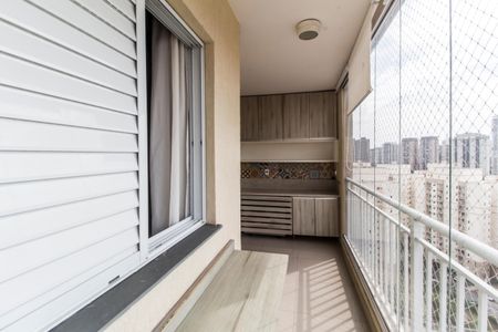 Apartamento para alugar com 80m², 2 quartos e 2 vagasVaranda