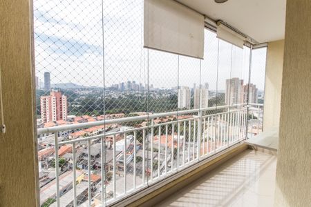Varanda de apartamento para alugar com 2 quartos, 80m² em Jardim Tupanci, Barueri