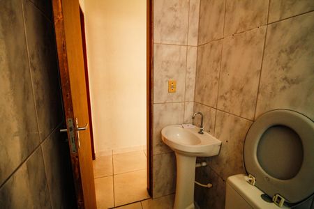 Casa de condomínio para alugar com 32m², 1 quarto e sem vagaBanheiro