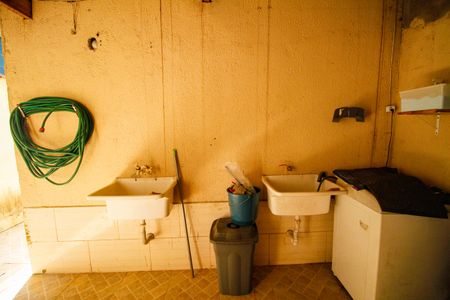 Casa de condomínio para alugar com 32m², 1 quarto e sem vagaLavanderia