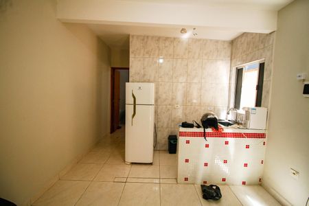 Casa de condomínio para alugar com 32m², 1 quarto e sem vagaSala