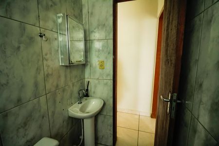 Banheiro de casa de condomínio para alugar com 1 quarto, 32m² em São José do Rio Preto, Praia Grande