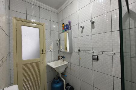 Studio para alugar com 32m², 0 quarto e sem vaga Studio para alugar com 32m², 0 quarto e sem vagaBanheiro