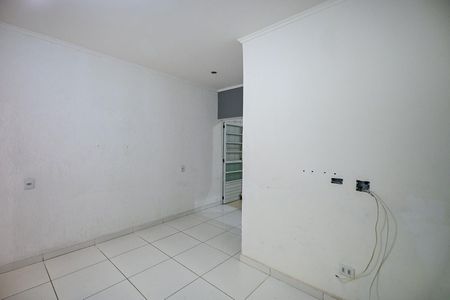 Sala de casa para alugar com 2 quartos, 50m² em Parque das Cigarreiras, Taboão da Serra