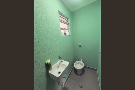 Casa à venda com 151m², 2 quartos e 4 vagasBanheiro