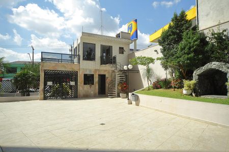 Apartamento à venda com 60m², 2 quartos e 1 vagaPortaria ( vista interna) 