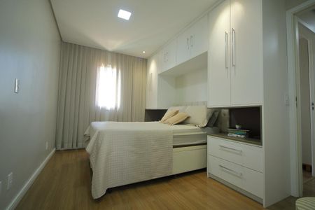 Apartamento à venda com 60m², 2 quartos e 1 vagaSuíte 