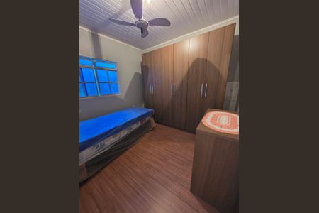 Quarto de casa para alugar com 2 quartos, 70m² em Santa Rosa de Lima, Porto Alegre