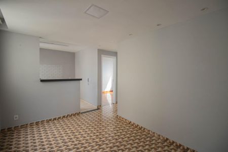 Sala de apartamento para alugar com 2 quartos, 55m² em Vista Alegre, São Gonçalo