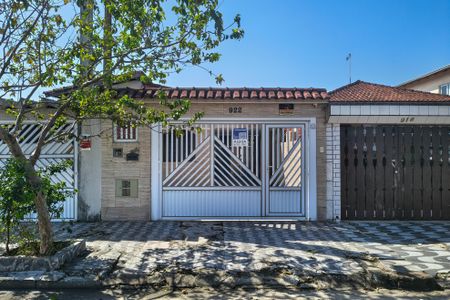 Casa para alugar com 110m², 3 quartos e 2 vagas Casa para alugar com 110m², 3 quartos e 2 vagasFachada