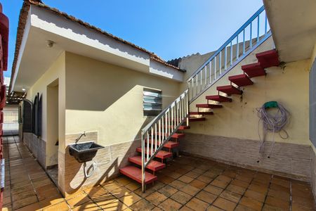 Casa para alugar com 110m², 3 quartos e 2 vagas Casa para alugar com 110m², 3 quartos e 2 vagasQuintal