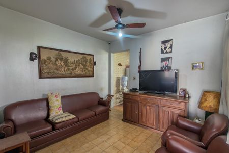 Sala de casa para alugar com 3 quartos, 110m² em Vila Assuncao, Praia Grande