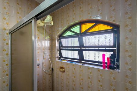 Casa para alugar com 110m², 3 quartos e 2 vagas Casa para alugar com 110m², 3 quartos e 2 vagasBanheiro social