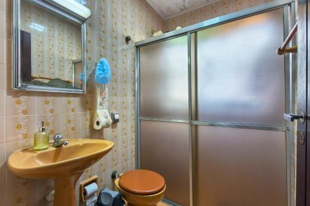 Casa para alugar com 110m², 3 quartos e 2 vagas Casa para alugar com 110m², 3 quartos e 2 vagasBanheiro social