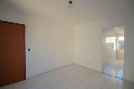 Sala de apartamento para alugar com 2 quartos, 55m² em Laranjal, São Gonçalo