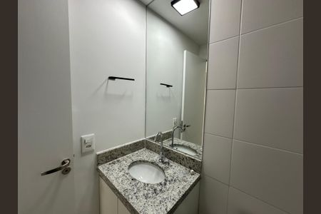 Apartamento para alugar com 59m², 2 quartos e 2 vagasBanheiro