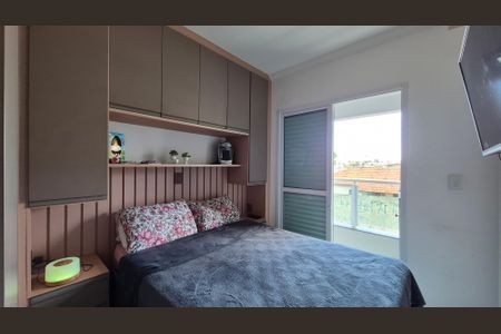 Casa à venda com 115m², 2 quartos e 2 vagas Casa à venda com 115m², 2 quartos e 2 vagasSuíte