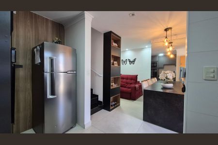 Casa à venda com 115m², 2 quartos e 2 vagas Casa à venda com 115m², 2 quartos e 2 vagasCozinha