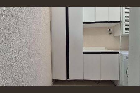 Casa à venda com 115m², 2 quartos e 2 vagas Casa à venda com 115m², 2 quartos e 2 vagasLavanderia