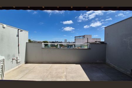 Casa à venda com 115m², 2 quartos e 2 vagas Casa à venda com 115m², 2 quartos e 2 vagasCobertura