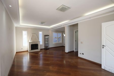 Casa de condomínio para alugar com 250m², 4 quartos e 3 vagasSala 