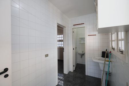 Casa de condomínio para alugar com 250m², 4 quartos e 3 vagasÁrea de Serviço