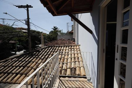 Casa de condomínio para alugar com 250m², 4 quartos e 3 vagasVaranda 