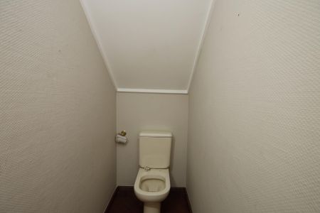 Casa de condomínio para alugar com 250m², 4 quartos e 3 vagasLavabo