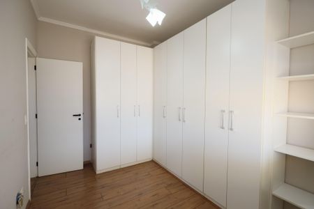 Casa de condomínio para alugar com 250m², 4 quartos e 3 vagasQuarto 4