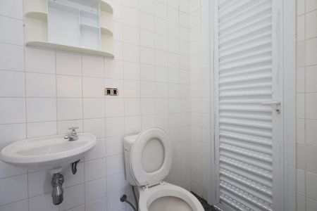 Casa de condomínio para alugar com 250m², 4 quartos e 3 vagasBanheiro 4 