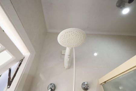 Casa de condomínio para alugar com 250m², 4 quartos e 3 vagasBanheiro 3 