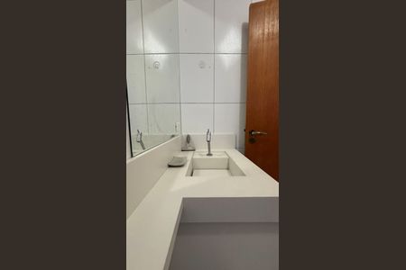 Apartamento à venda com 134m², 2 quartos e 1 vagaBanheiro